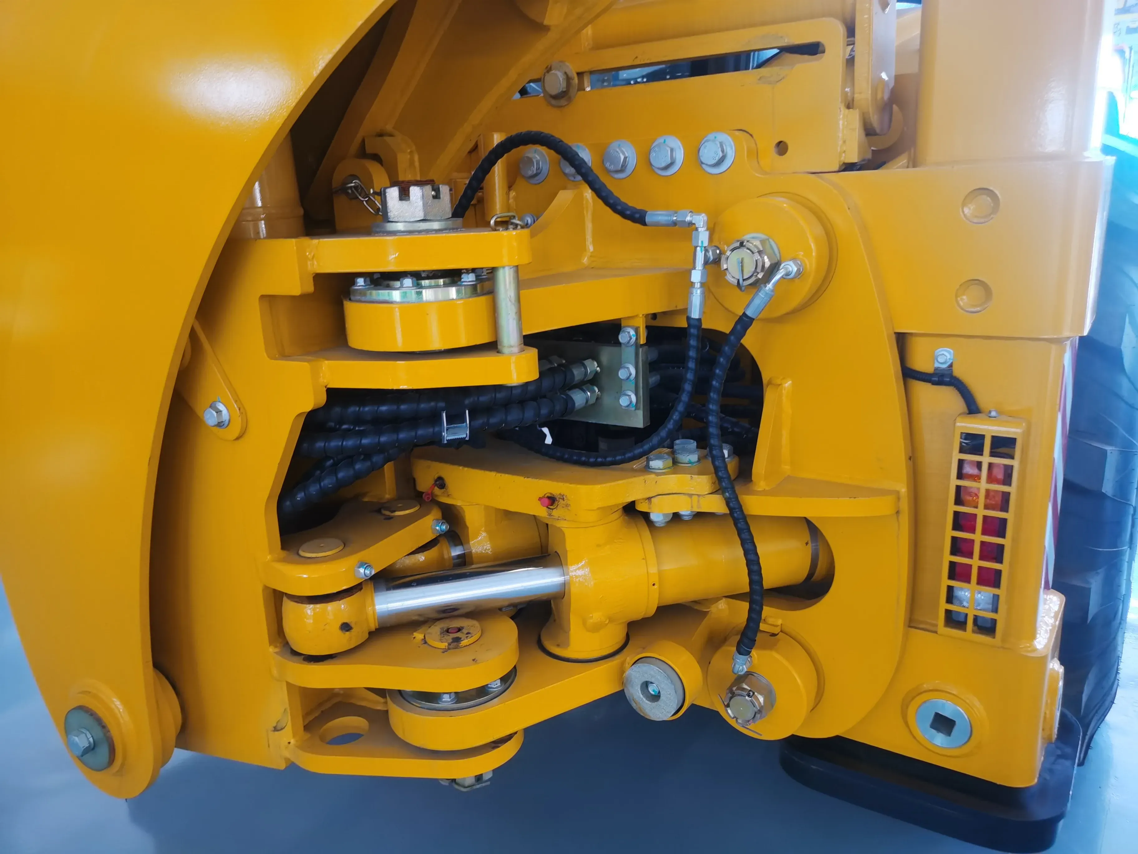 ZM388 / ZM388H Backhoe Loaders — view 12